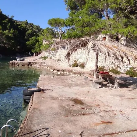 House On The Sea Mili * Bogomolje